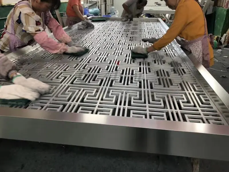 Usine de panneaux en tôle d'aluminium perforée décorative — Foshan Qi Aluminum Decorative Materials Co. Ltd