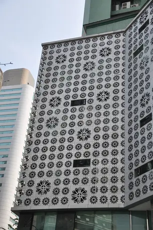 Panneaux perforés en aluminium à trous 3D décoratifs pour bâtiment peints Akzo Nobel Chine vue 3