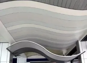 Panneau en filet d'aluminium à conception moderne et haute résistance — Foshan Qi Aluminum Decorative Materials Co. Ltd