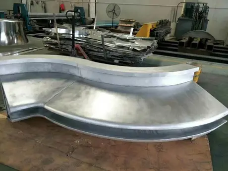 Matériau de construction à longue durée de vie, panneau en alliage d'aluminium massif de 3,0 mm pour la décoration de gare