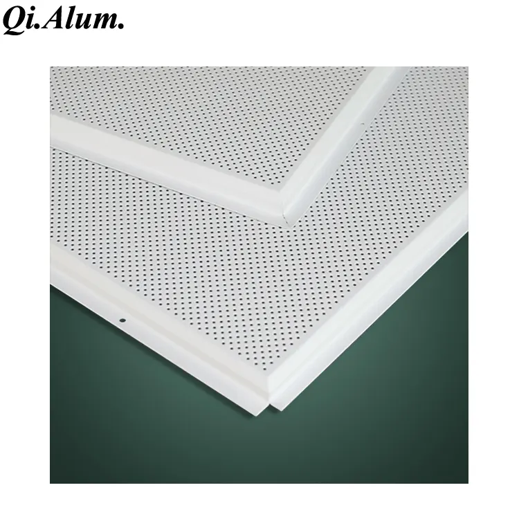 Panneaux de plafond en composite aluminium incurvés, panneau acoustique — Foshan Qi Aluminum Decorative Materials Co., Ltd