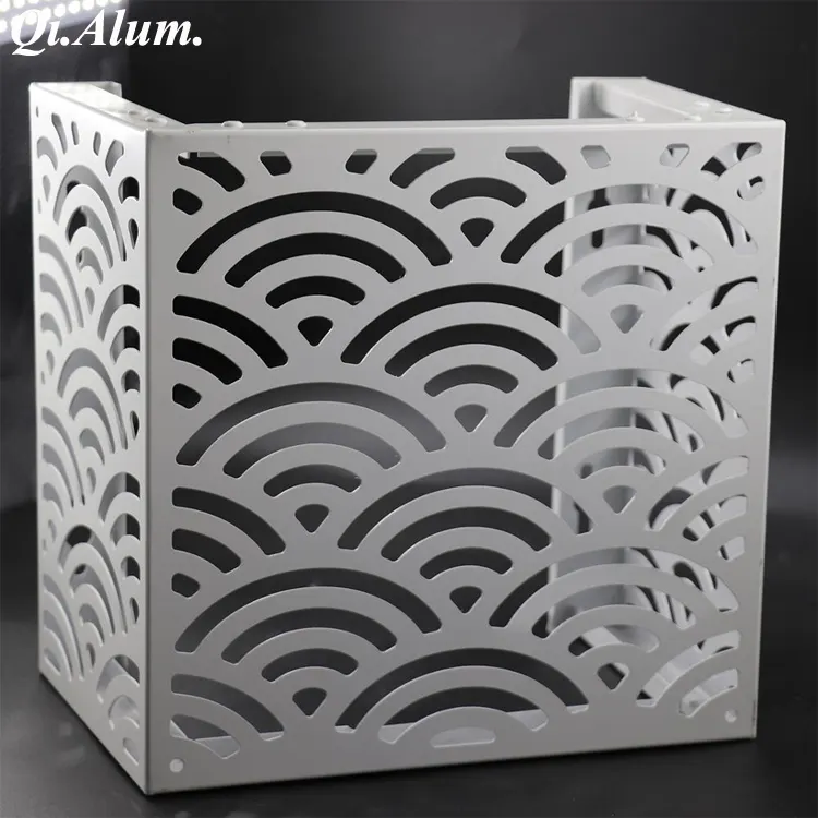 Gravure de motifs ou dessins sur panneaux en aluminium pour menuiseries de 2,0 mm à 5,0 mm — Foshan Qi Aluminum Decorative Materials Co., Ltd