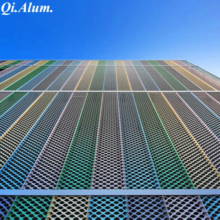 Fournisseur chinois de panneau en maille métallique en aluminium AA1100, revêtu de peinture PVDF — Foshan Qi Aluminum Decorative Materials Co. Ltd