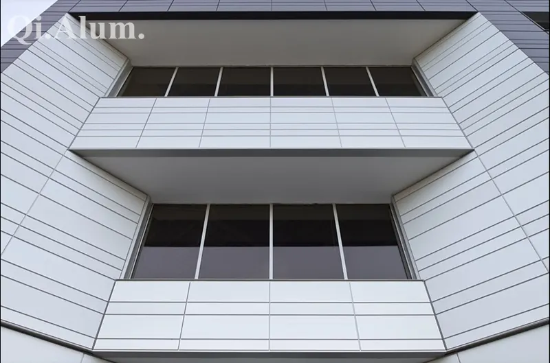 Alumine anodisée — Foshan Qi Aluminum Decorative Materials Co. Ltd