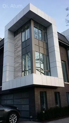 Panneau sandwich en aluminium à âme de nid d'abeille pour revêtement mural, matériau de construction pour façade rideau — Foshan Qi Aluminum Decorative Materials Co. Ltd