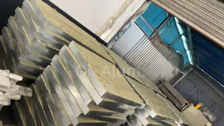 Un nouveau matériau de construction en dos de GI utilisé largement pour la protection des façades, vue 3