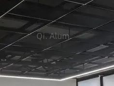 Panneaux de plafond en grille métallique perforée en aluminium pour mur décoratif vue 6