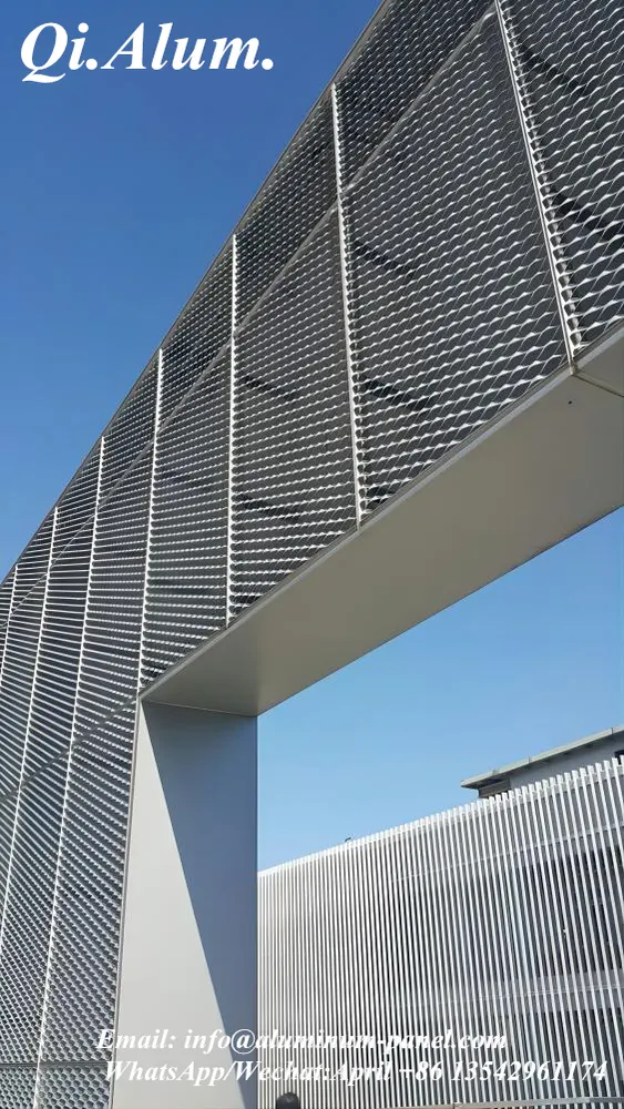 Métal expansé en aluminium décoratif pour façades extérieures de bâtiments / revêtement mural — Foshan Qi Aluminum Decorative Materials Co. Ltd