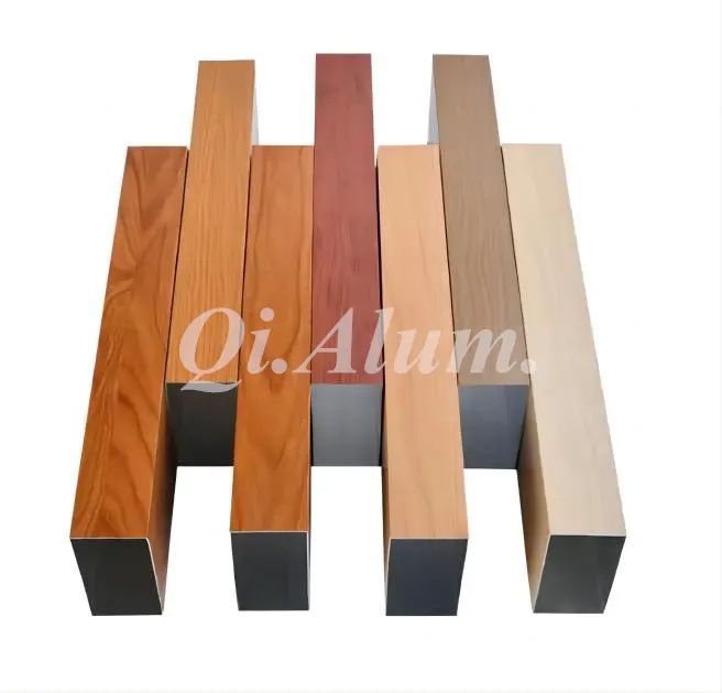 Profils en aluminium treillis 25x25 mm, finition bois — Foshan Qi Aluminum Decorative Materials Co. Ltd