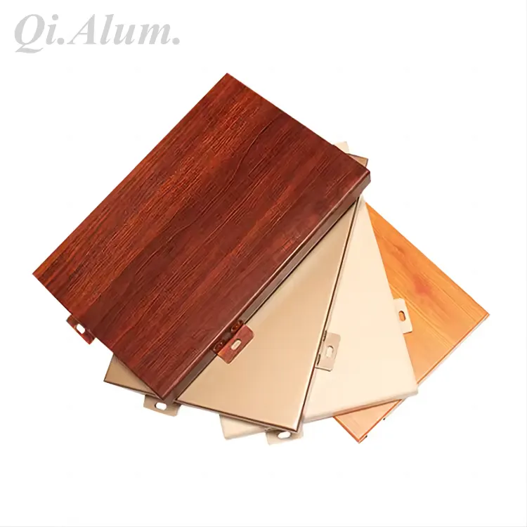 Panneaux muraux en aluminium pour décoration de bâtiment extérieur — Foshan Qi Aluminum Decorative Materials Co. Ltd