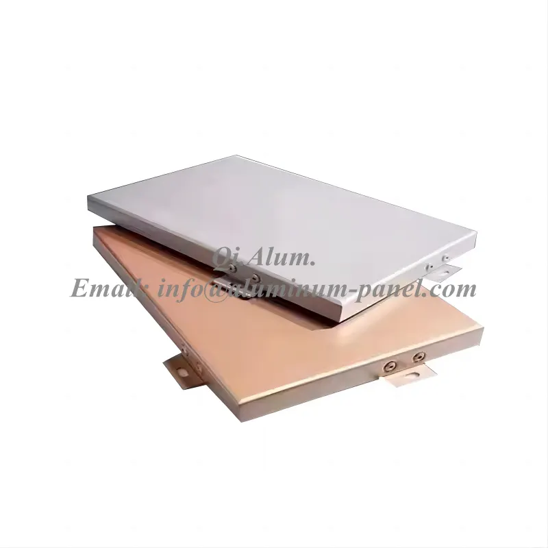 Revêtement mural en aluminium extérieur / Revêtement mural métallique intérieur — Foshan Qi Aluminum Decorative Materials Co., Ltd