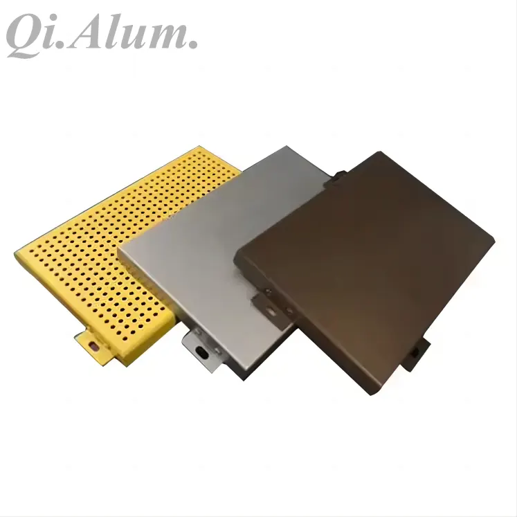 Panneaux pleins en aluminium peint en poudre — Foshan Qi Aluminum Decorative Materials Co. Ltd