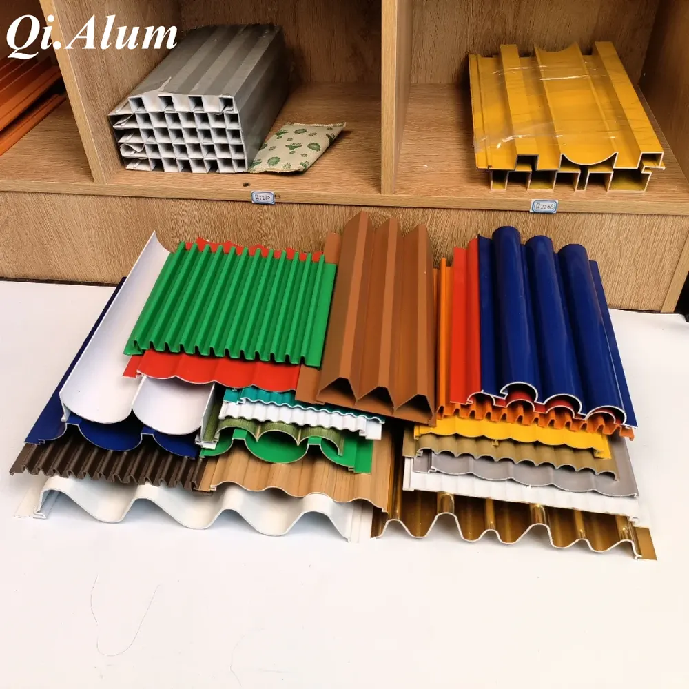 Panneaux ondulés en aluminium et solutions de faux-plafond : élégants, durables et polyvalents pour tout projet — Foshan Qi Aluminum Decorative Materials Co., Ltd
