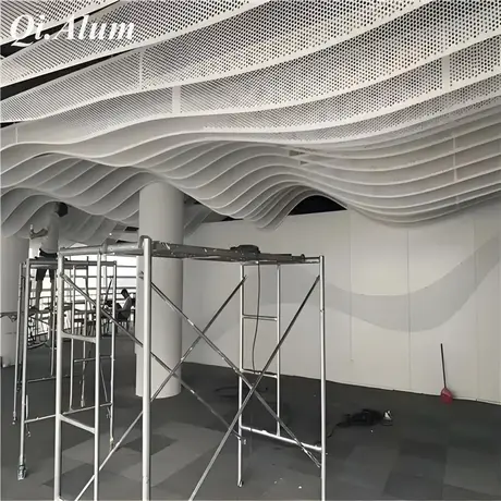 Panneaux alu perforés : l'essence de la polyvalence et de l'innovation dans l'architecture moderne