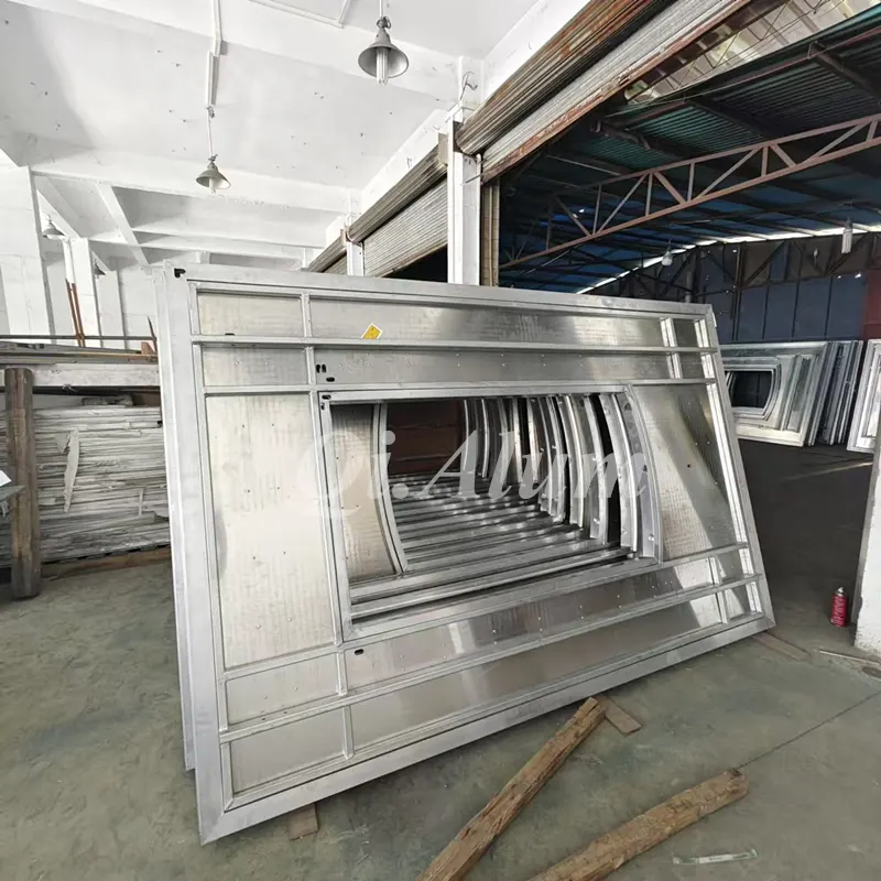Artisanat de précision : panneaux d'assemblage en aluminium transforment la vision architecturale de Dior en Thaïlande — Foshan Qi Aluminum Decorative Materials Co. Ltd
