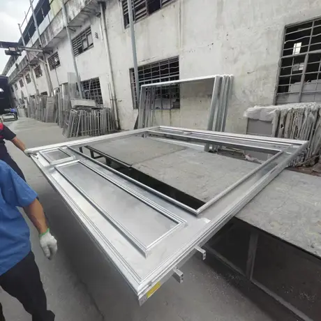 Panneaux en aluminium pour rideaux muraux : une solution moderne pour le revêtement architectural